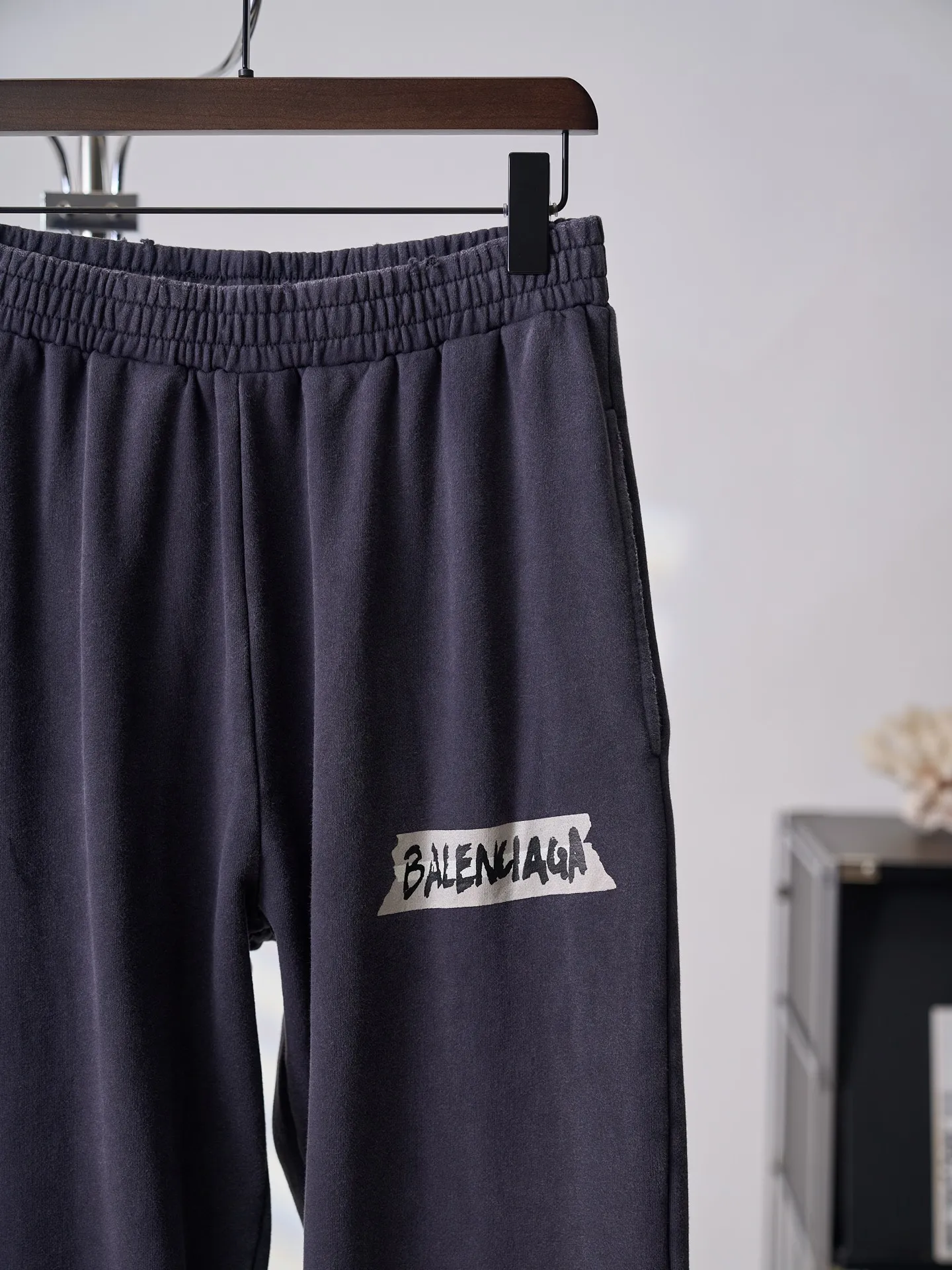 BALENCIAGA/ Masking Tape Baggy （ 2） 【In Stock】S M L Authentic 9500 ，400 ， 200 ， ， ， 1：1 ， 1：1